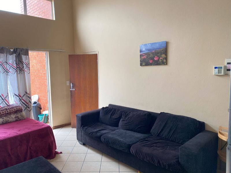 Stunning 2-Bedroom, 2-Bathroom Apartment in Halfway House, Midrand - Photo 6