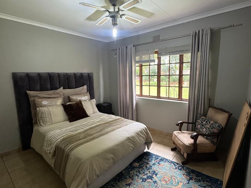 Modern 4 Bedroom Family Home  - Photo 10