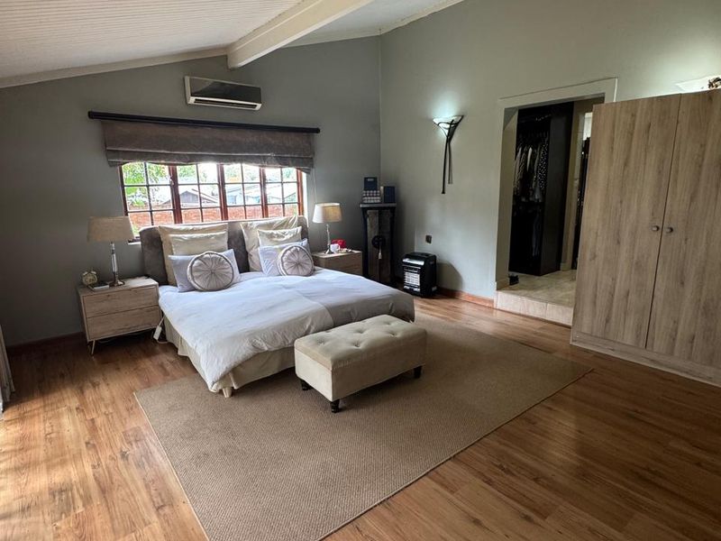 Modern 4 Bedroom Family Home  - Photo 8