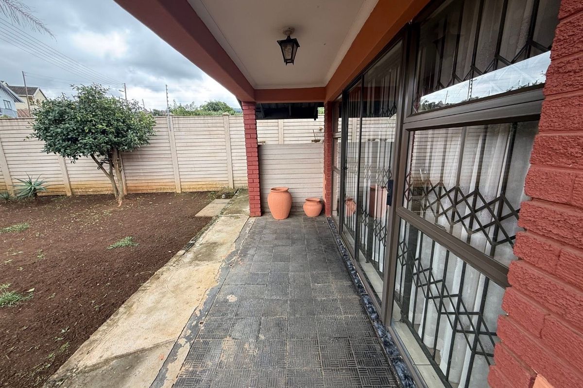 Space to live, freedom to grow, and income to earn - all in one exceptional address - Photo 5