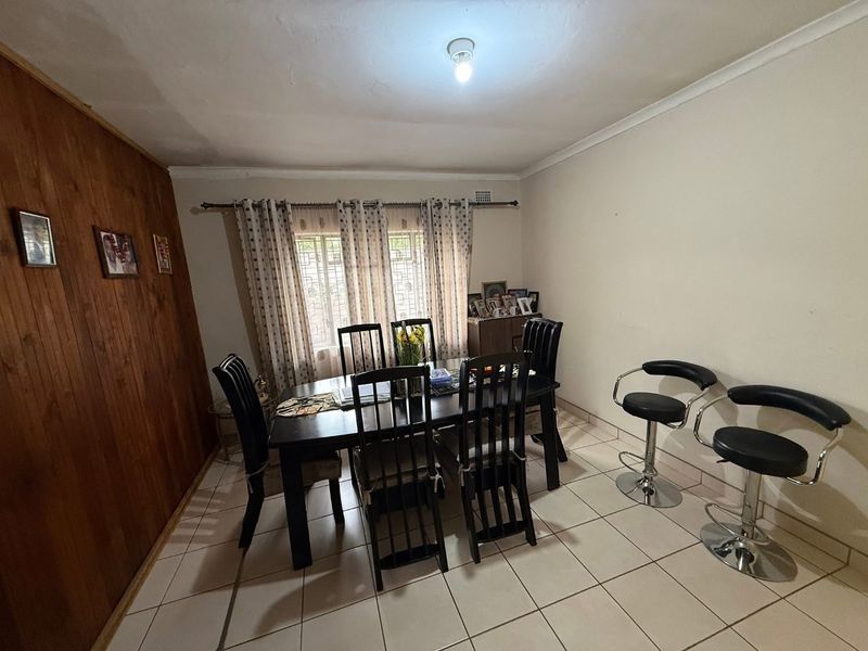 Space to live, freedom to grow, and income to earn - all in one exceptional address - Photo 10