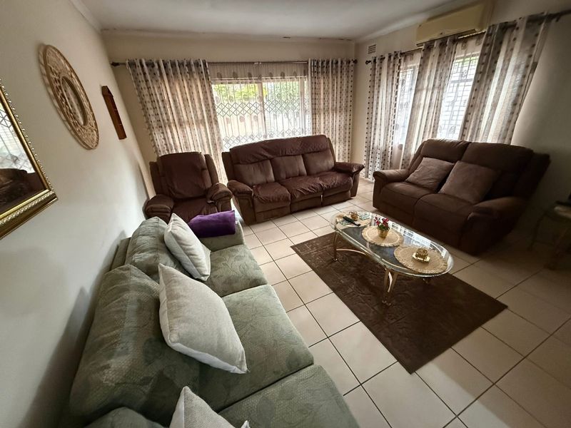 Space to live, freedom to grow, and income to earn - all in one exceptional address - Photo 8