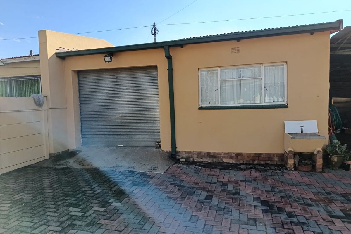3 Bedroom house for sale in Roosheuwel - Photo 4