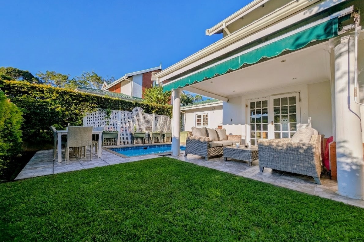 Corporate Tenant required for this luxurious, renovated 3 bed townhouse in Mount Edgecombe Estate - Furnished - Occupation from the 1st of July - Photo 3