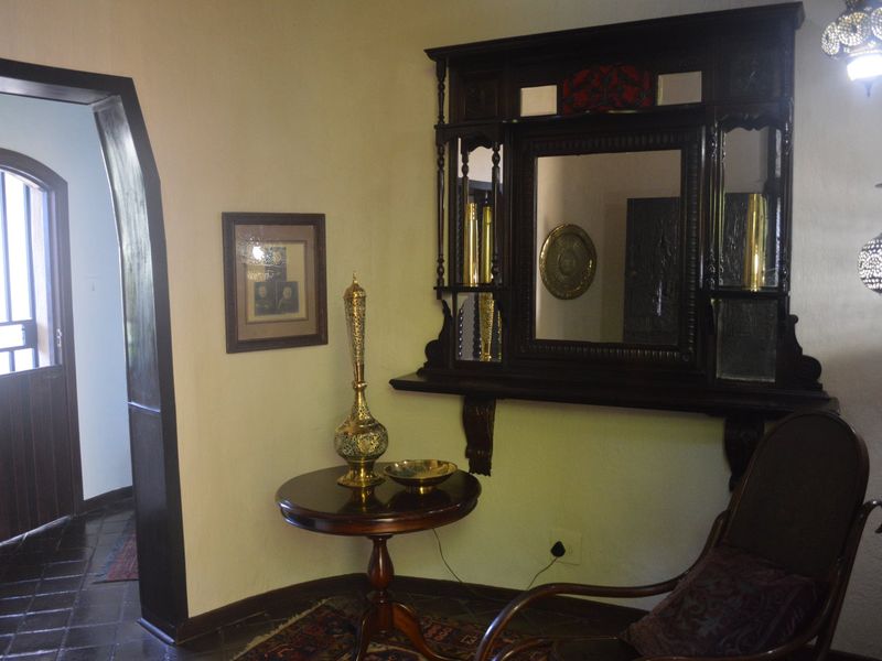 Majestic and alluring, this is a home built for royalty! - Photo 4
