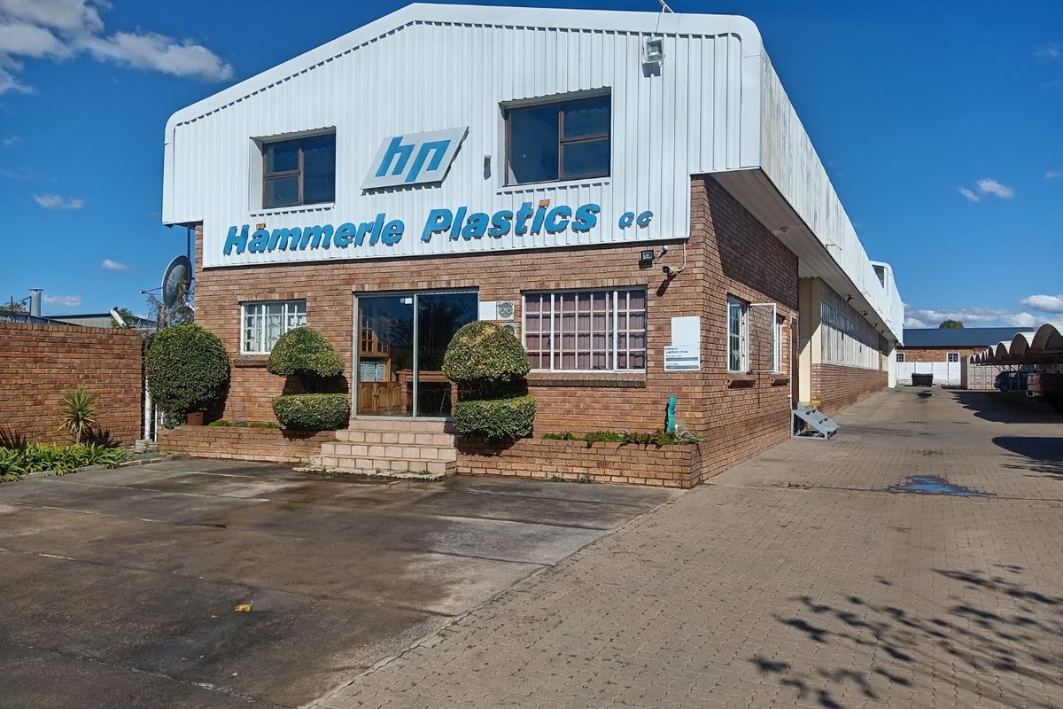 INDUSTRIAL PROPERTY AVAILABLE FOR SALE!!  - Photo 2