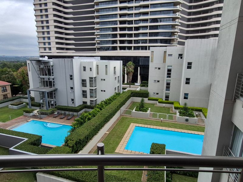 Furnished 2 bed 2 bath apartment to let in Morningside, Sandton - Photo 4