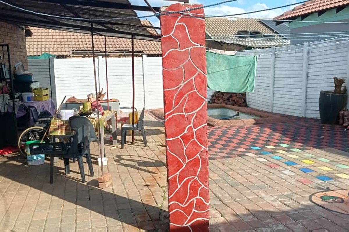 Your Next Home Awaits 3 Bedroom Home ELANDSPPOORT - Photo 3