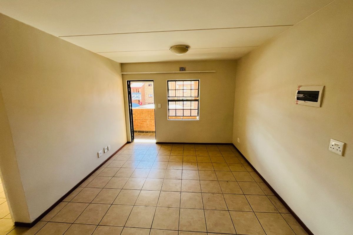 Two bedroom And 1  bathroom apartment  for rent in Midrand Call  us Now!! - Photo 3