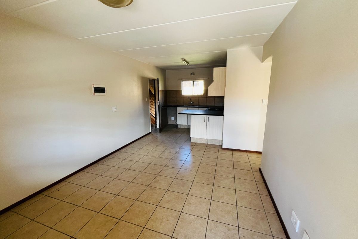 Two bedroom And 1  bathroom apartment  for rent in Midrand Call  us Now!! - Photo 2