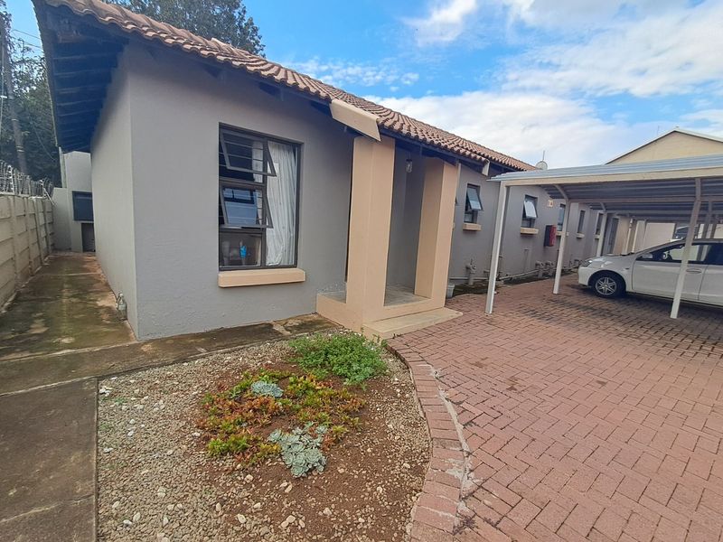 2 Bedroom apartment for sale in Flamwood - Photo 5