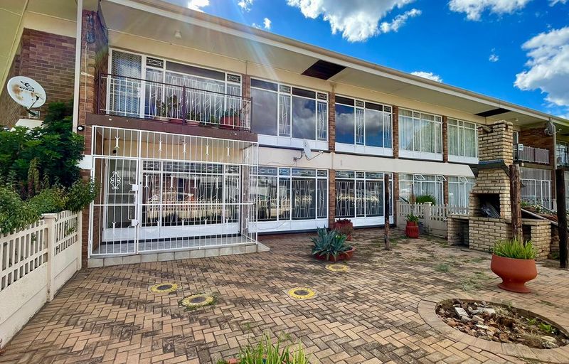 Secure 2-Bedroom Home in Flamwood Security Complex