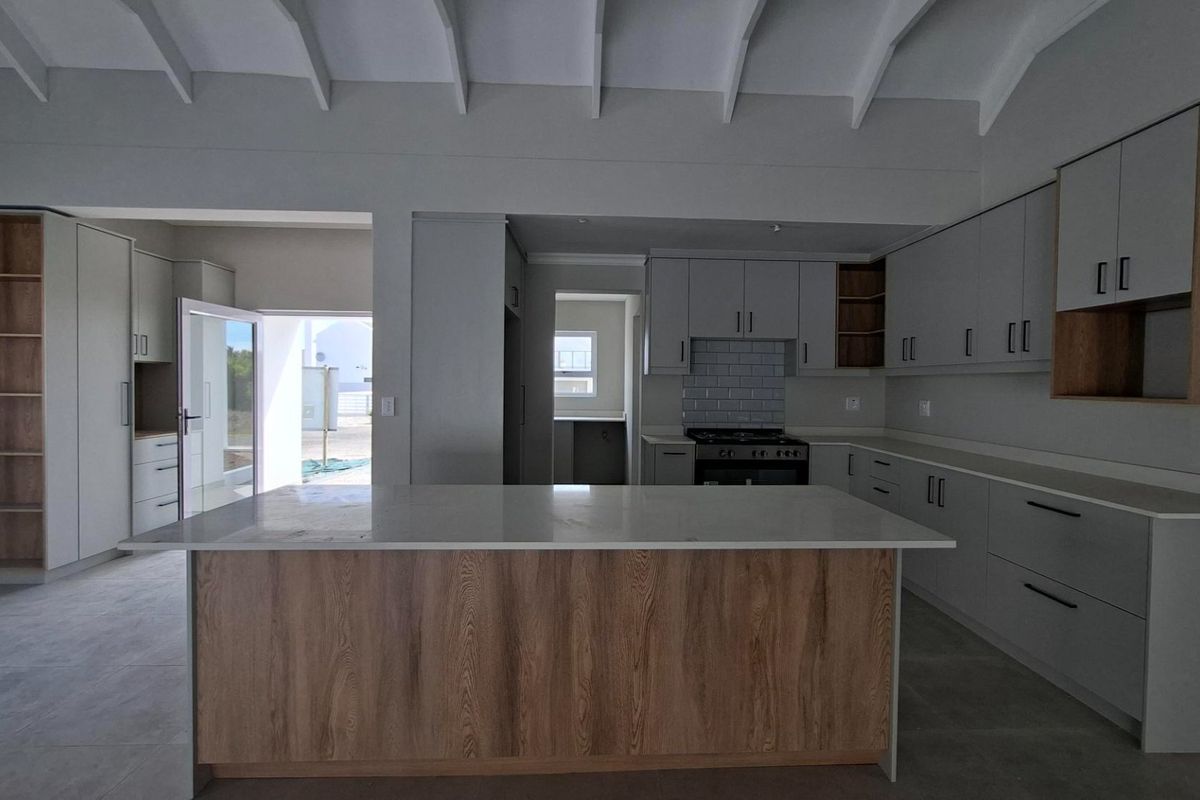 3 Bedroom House for Sale in Shelley Point - St Helena Bay - Photo 5