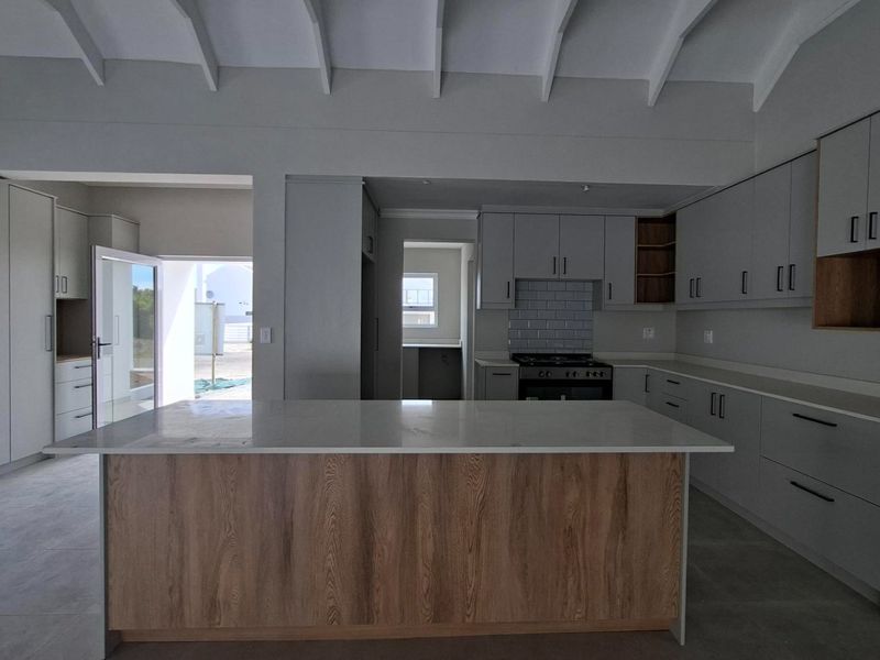 3 Bedroom House for Sale in Shelley Point - St Helena Bay - Photo 5