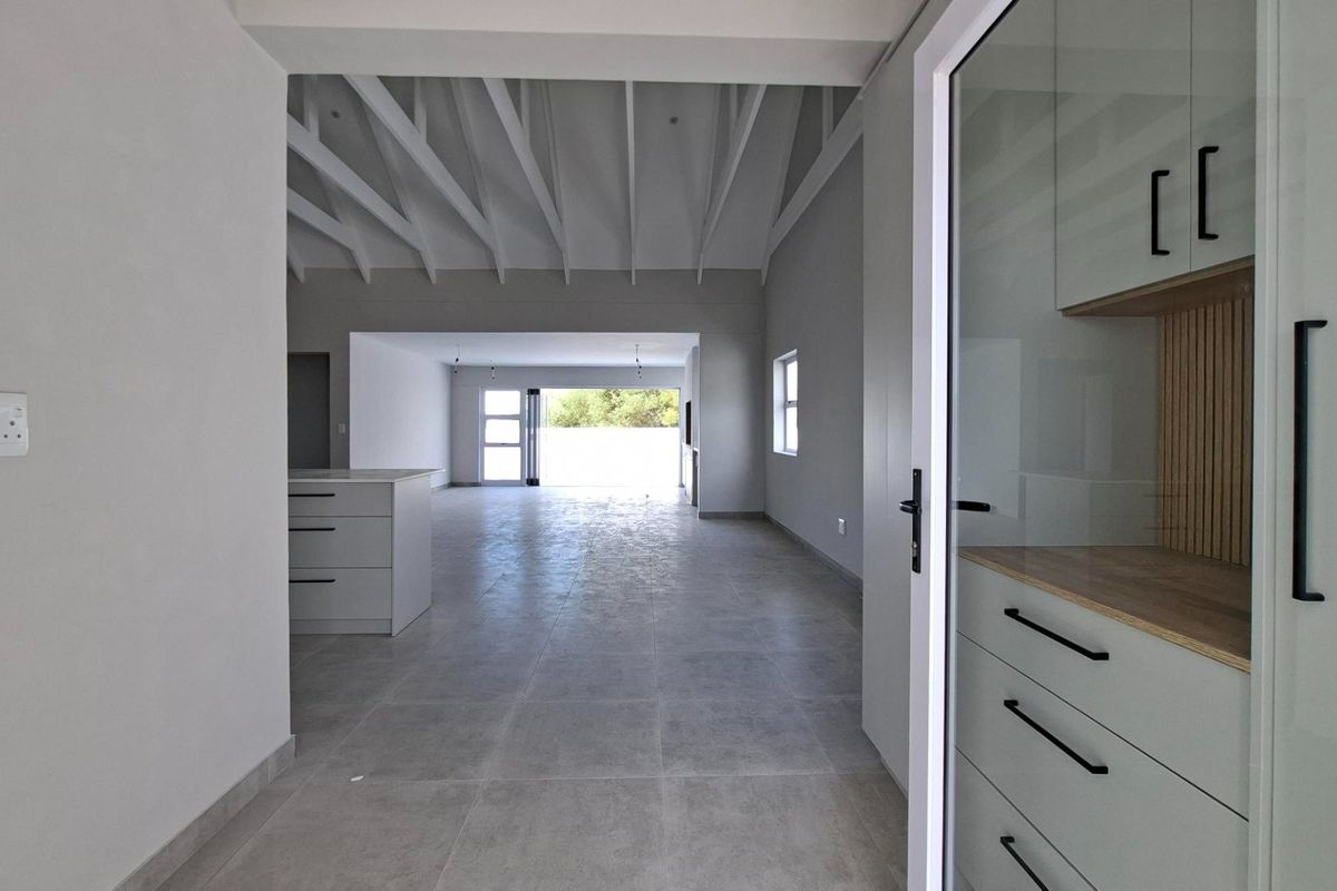 3 Bedroom House for Sale in Shelley Point - St Helena Bay - Photo 3