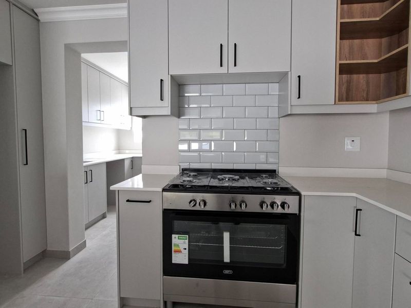 3 Bedroom House for Sale in Shelley Point - St Helena Bay - Photo 9