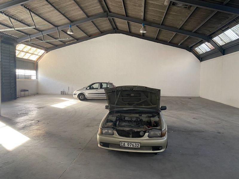 437m2 Industrial Space available to Lease  - Photo 2