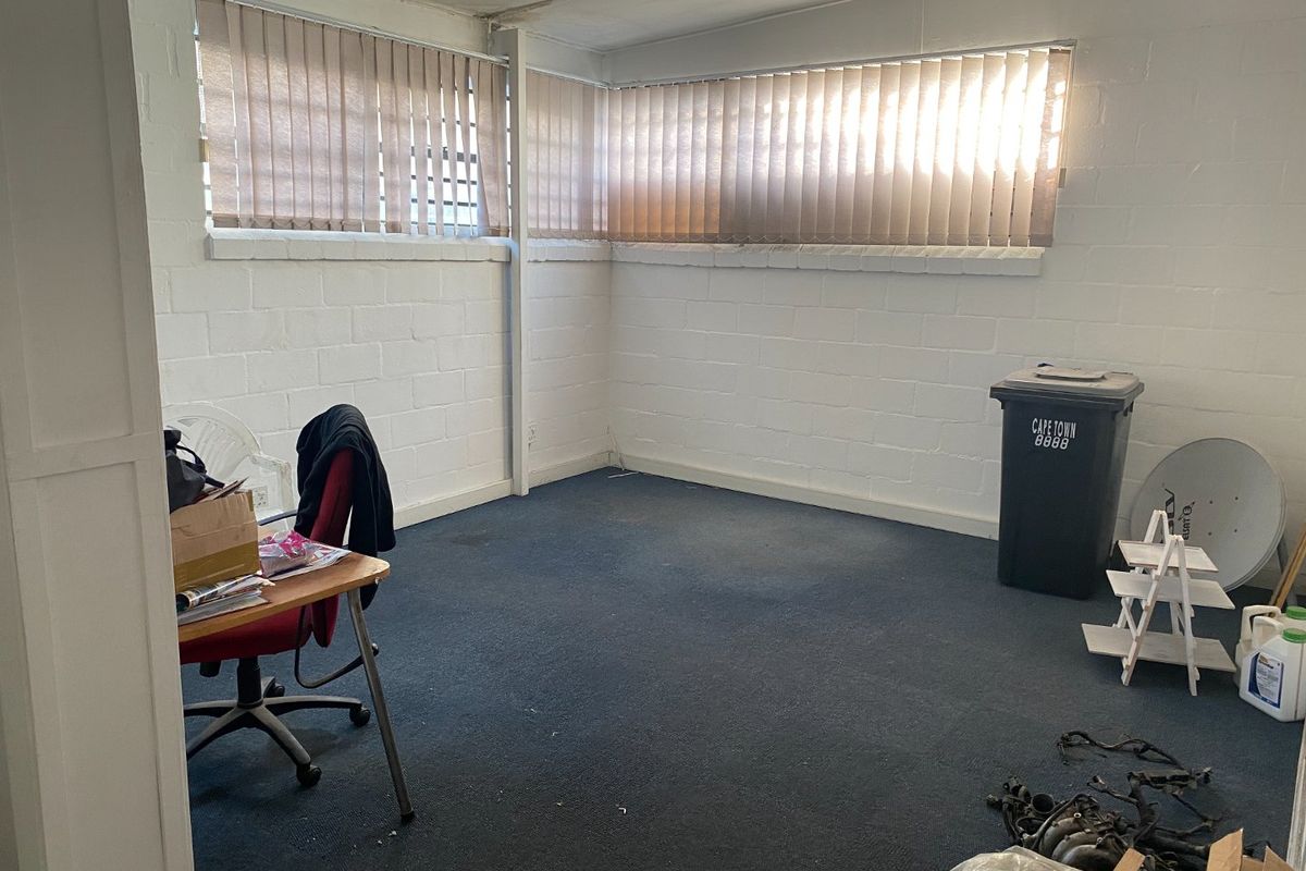437m2 Industrial Space available to Lease  - Photo 4