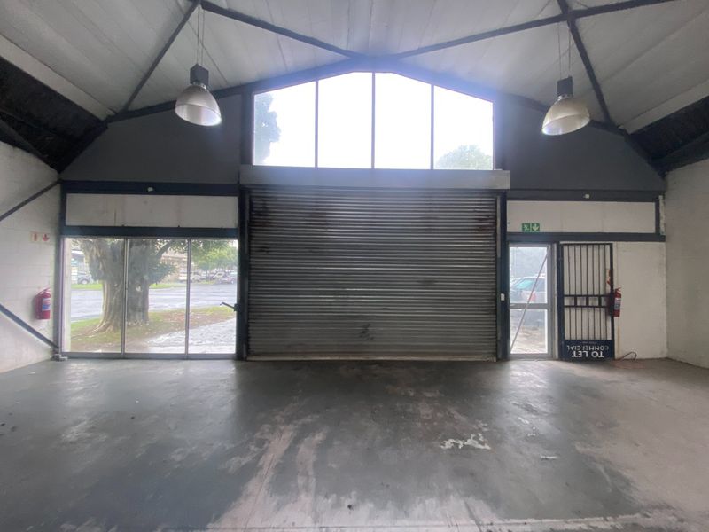 450m2 Retail Industrial Space to Let  - Photo 8