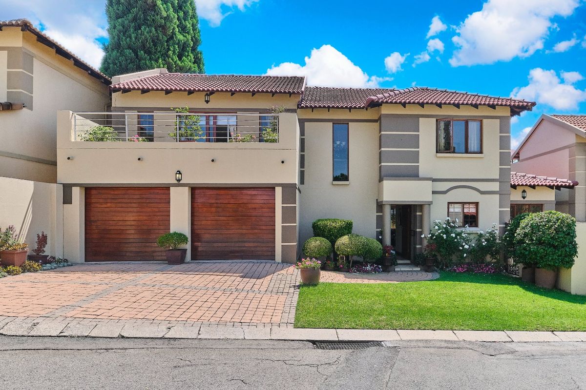 UPMARKET, MOVE-IN READY, DOUBLE-STOREY, 4 BEDROOM, CLUSTER OFFERING PURE CLASS IN RANDPARK RIDGE. This beautiful move-in ready property has it all! - Photo 5