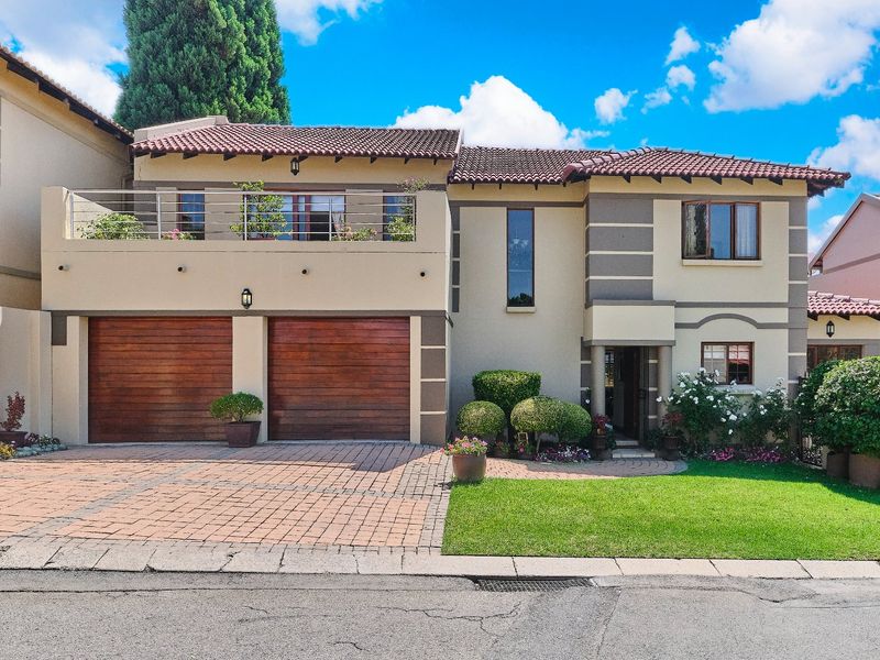 UPMARKET, MOVE-IN READY, DOUBLE-STOREY, 4 BEDROOM, CLUSTER OFFERING PURE CLASS IN RANDPARK RIDGE. This beautiful move-in ready property has it all! - Photo 5