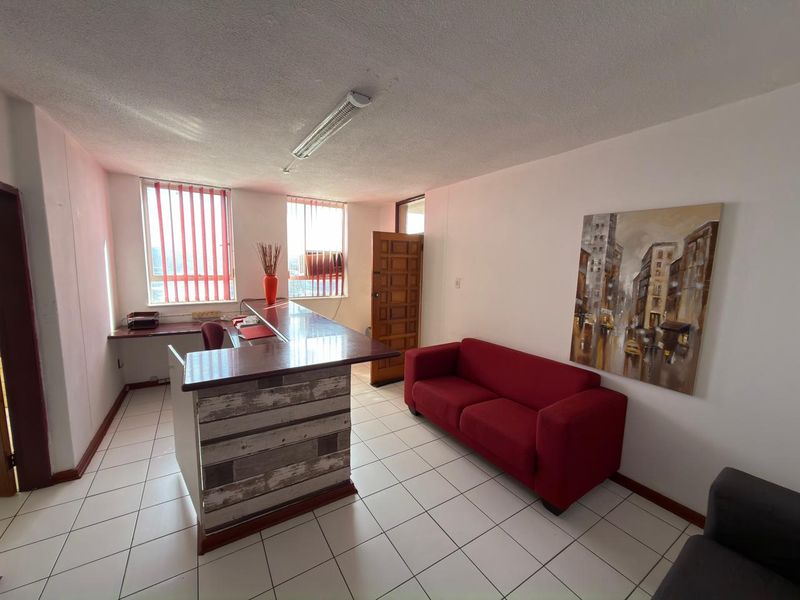 Prestigious 125m2 Office with Boardroom, Balcony & Reception in Mbombela CBD - Photo 4