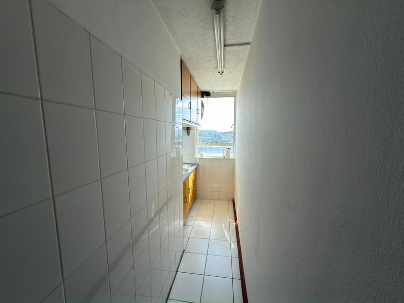Prestigious 125m2 Office with Boardroom, Balcony & Reception in Mbombela CBD - Photo 5