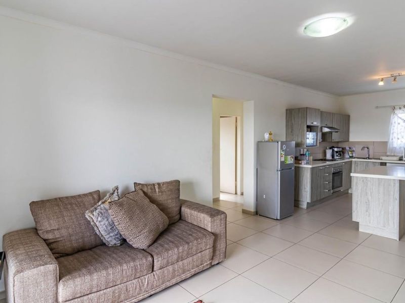 Stunning 2 Bedroom, 2 bathrooms Apartment To Rent in The West End, Carlswald, Midrand - Photo 7