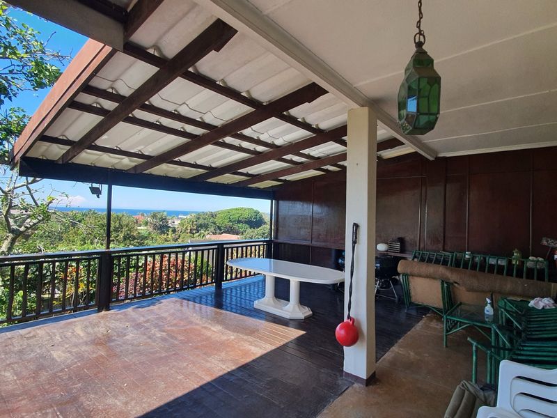 Coastal Investment Opportunity with Dual Living and Panoramic Sea Views - Photo 10