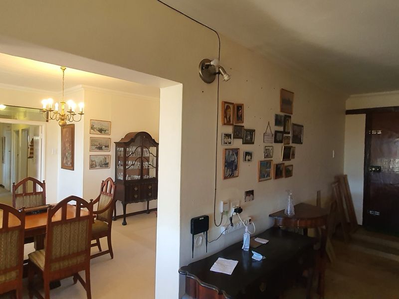 Coastal Investment Opportunity with Dual Living and Panoramic Sea Views - Photo 3
