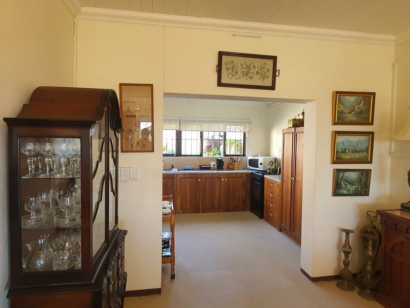 Coastal Investment Opportunity with Dual Living and Panoramic Sea Views - Photo 5