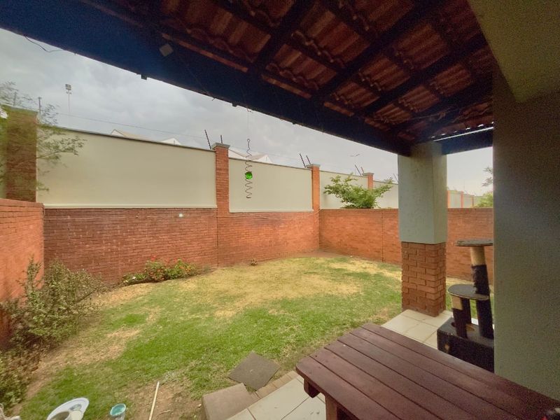 2 Bedroom Apartment / Flat for Rent in Acasia - Photo 9