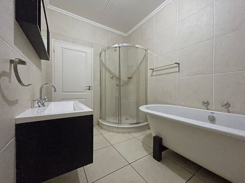 2 Bedroom Apartment / Flat for Rent in Acasia - Photo 5