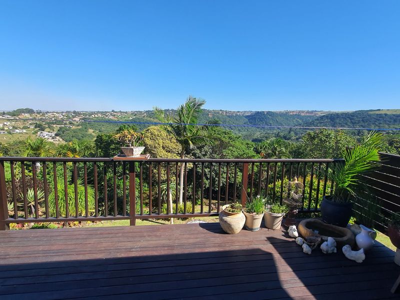 Charming 2-Bedroom Apartment with Scenic Deck in Eden Crest, Banners Rest - Photo 2