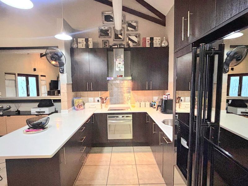 Modern Single-Level Family Home in Midlands Estate – Under R4 Million - Photo 5