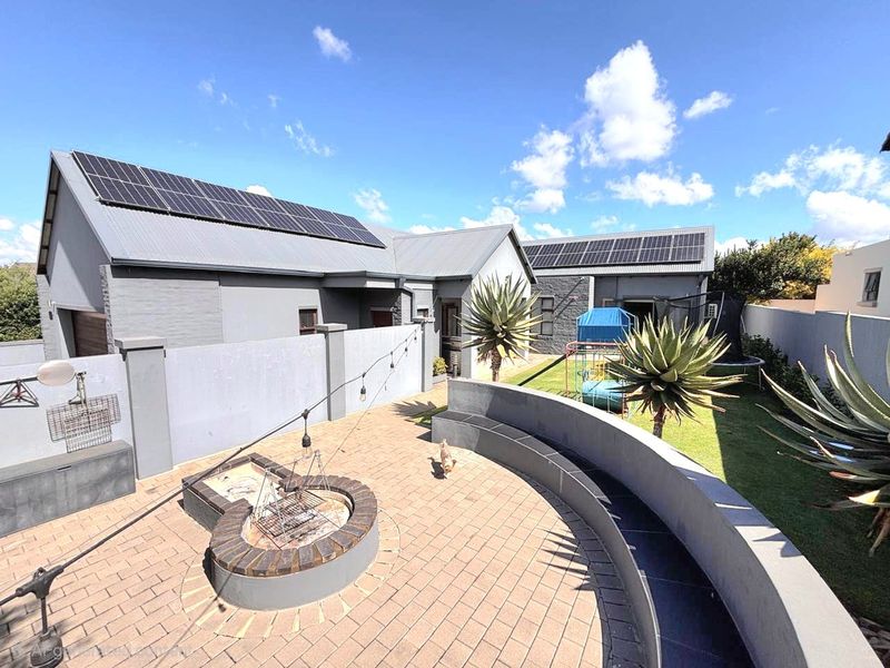 Modern Single-Level Family Home in Midlands Estate – Under R4 Million - Photo 8