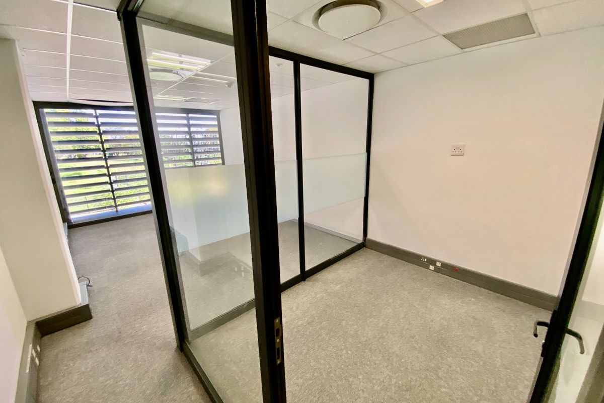 Prime Semi-Serviced Office Available In Fourways - Photo 4