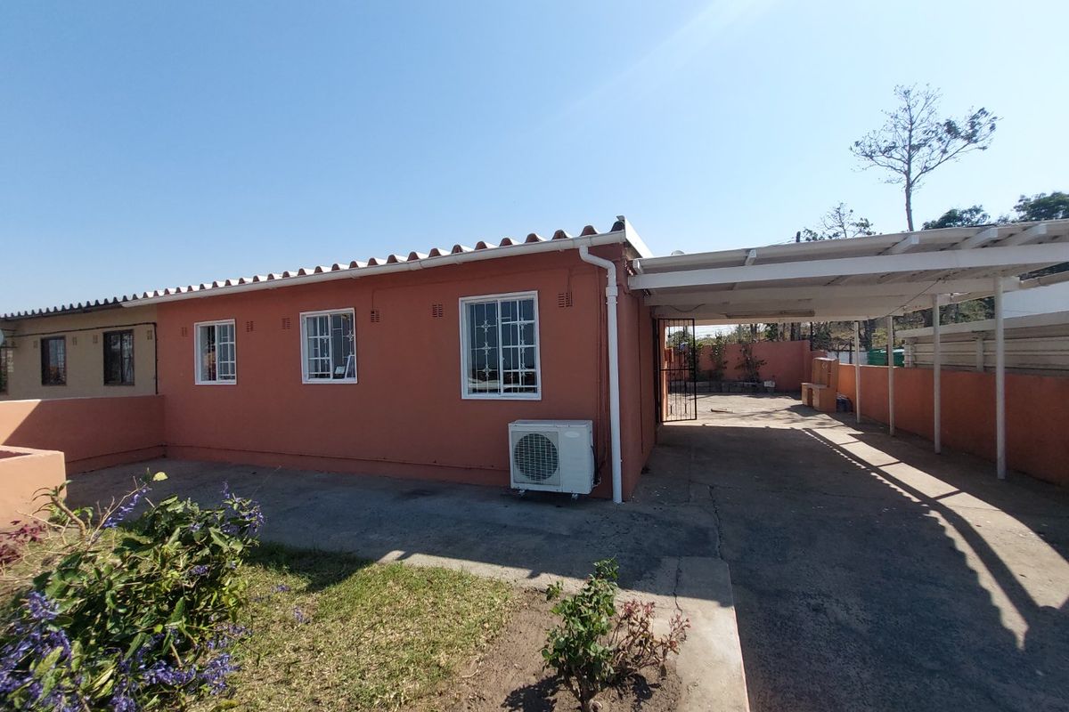Comfortable 3 Bedroom Home To Let in Glenhills - Photo 2