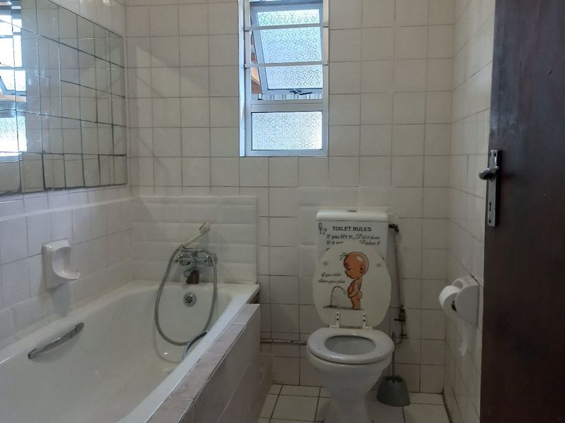 Well maintaned family home close to all amenities. - Photo 10