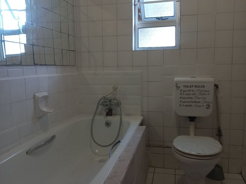 Well maintaned family home close to all amenities. - Photo 9