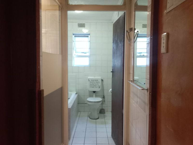 Well maintaned family home close to all amenities. - Photo 8