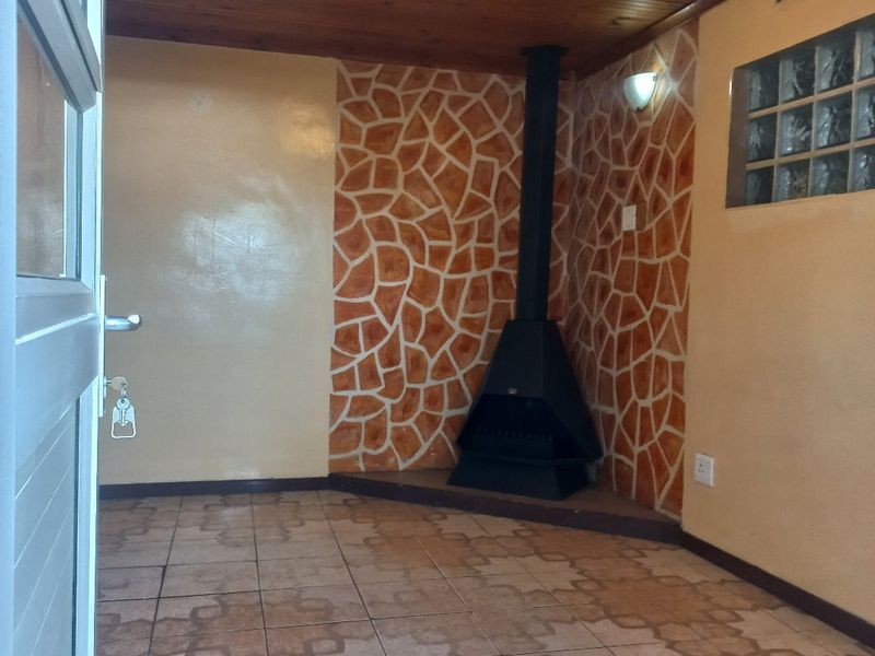 Well maintaned family home close to all amenities. - Photo 2