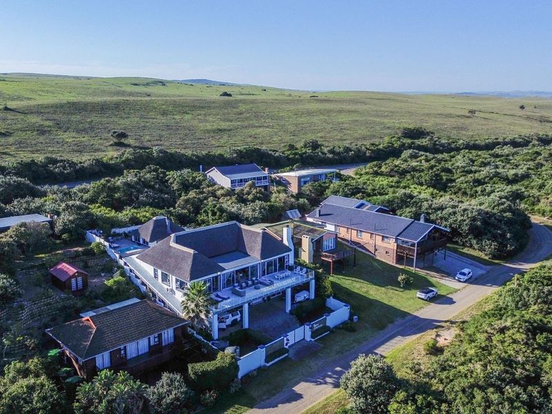 Coastal Luxury Retreat with Uninterrupted Sea Views in Cannon Rocks - Photo 5
