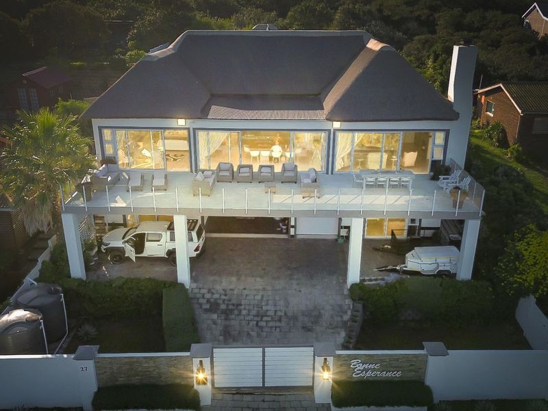 Coastal Luxury Retreat with Uninterrupted Sea Views in Cannon Rocks - Photo 4