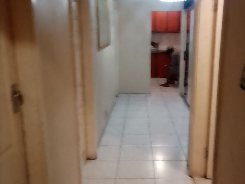 3 Bedrooms, 1 Bathroom Sharing Accommodation To Let In Durban Central, Durban  - Photo 3