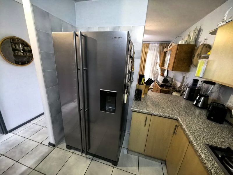 3 Bedrooms, 2 Bathrooms Apartment For Sale In Athlone Park, Amanzimtoti - Photo 5