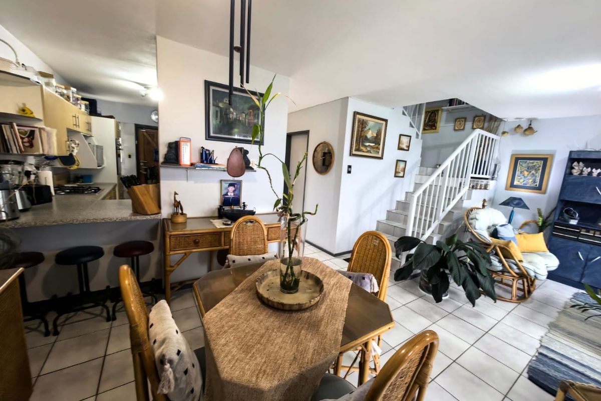 3 Bedrooms, 2 Bathrooms Apartment For Sale In Athlone Park, Amanzimtoti - Photo 4