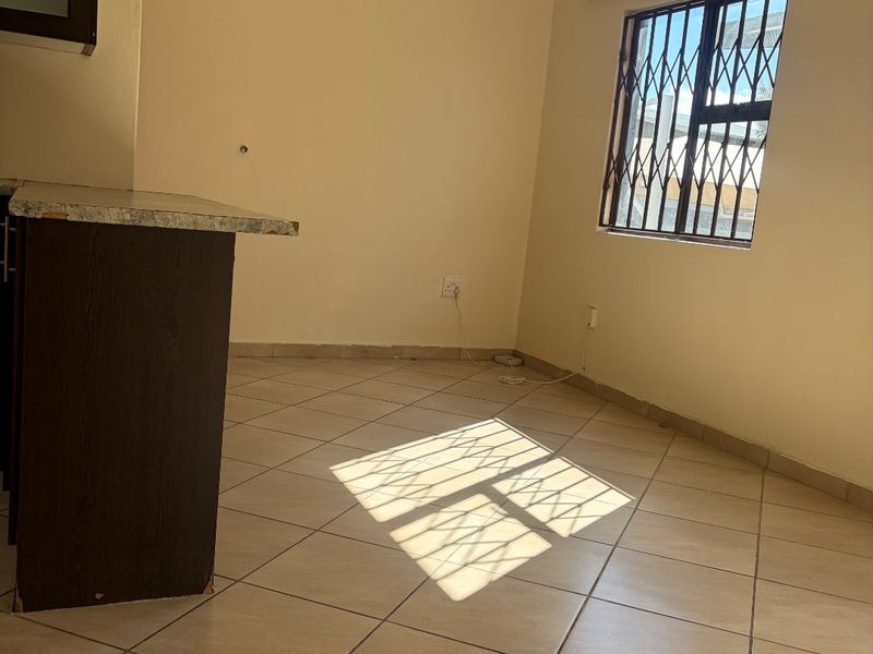 2 Bedroom 1 Bathroom for rent  - Photo 4