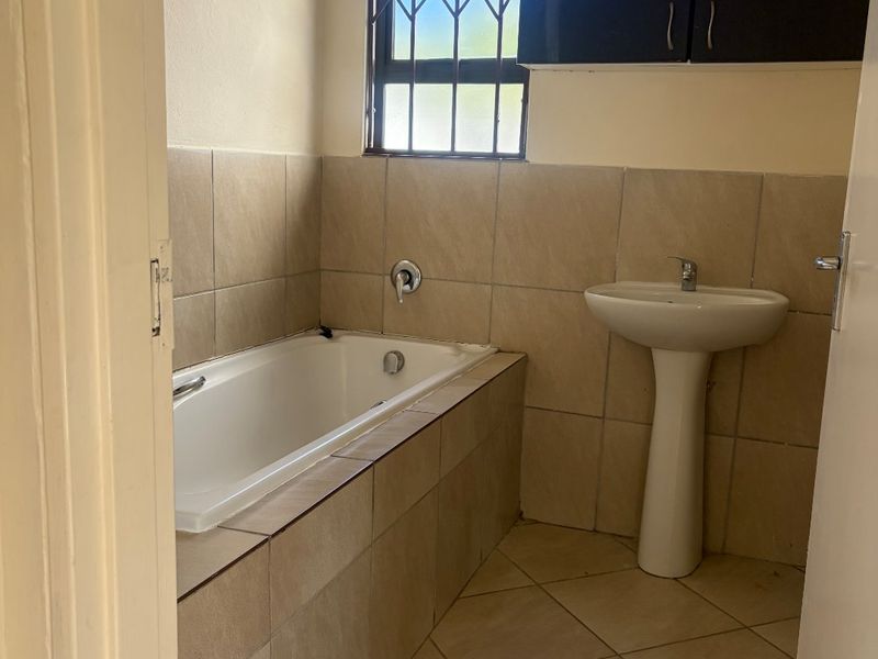 2 Bedroom 1 Bathroom for rent  - Photo 7