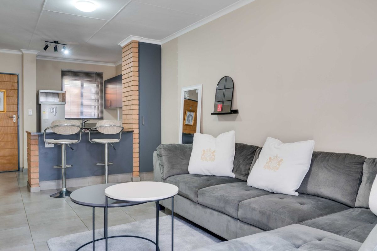 Modern 2 Bedroom 2 Bathroom Apartment in the Heart of Vorna Valley    - Photo 3